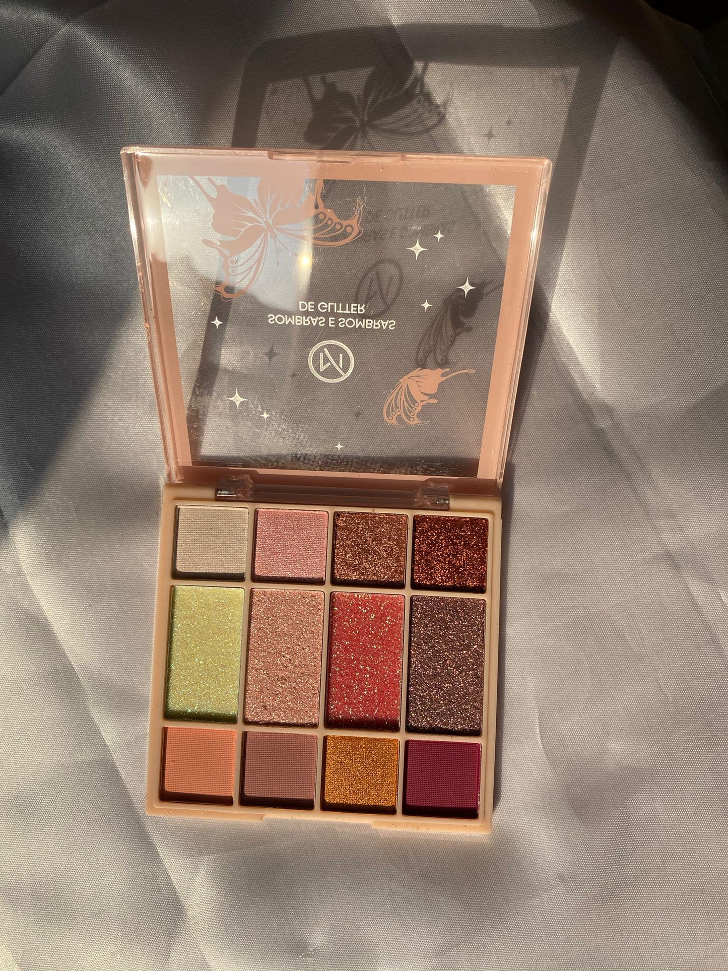 SOMBRAS E SOMBRAS DE GLITTER EYESHADOW