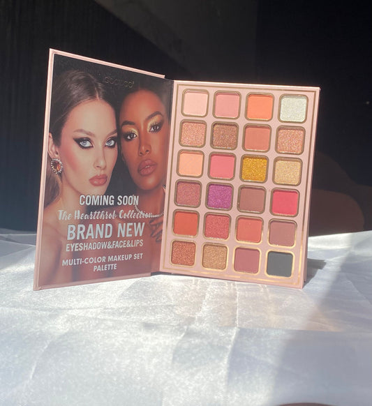 IGOODCO VIRAL MAKEUP BOOK - 5 PAGE