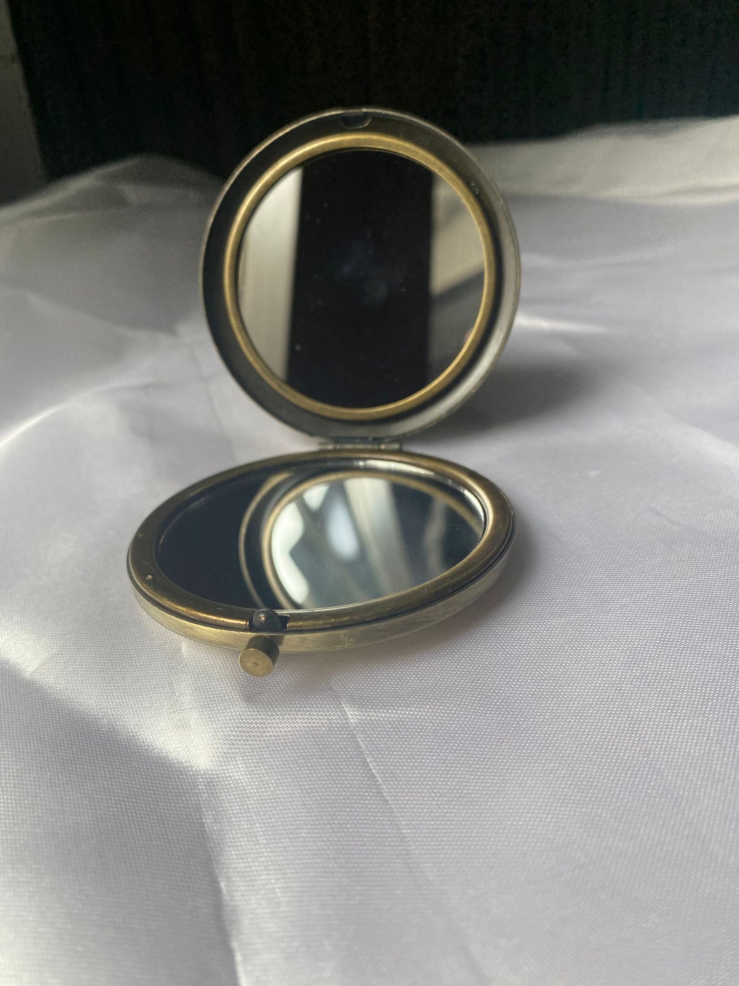 Vintage Compact Mirror