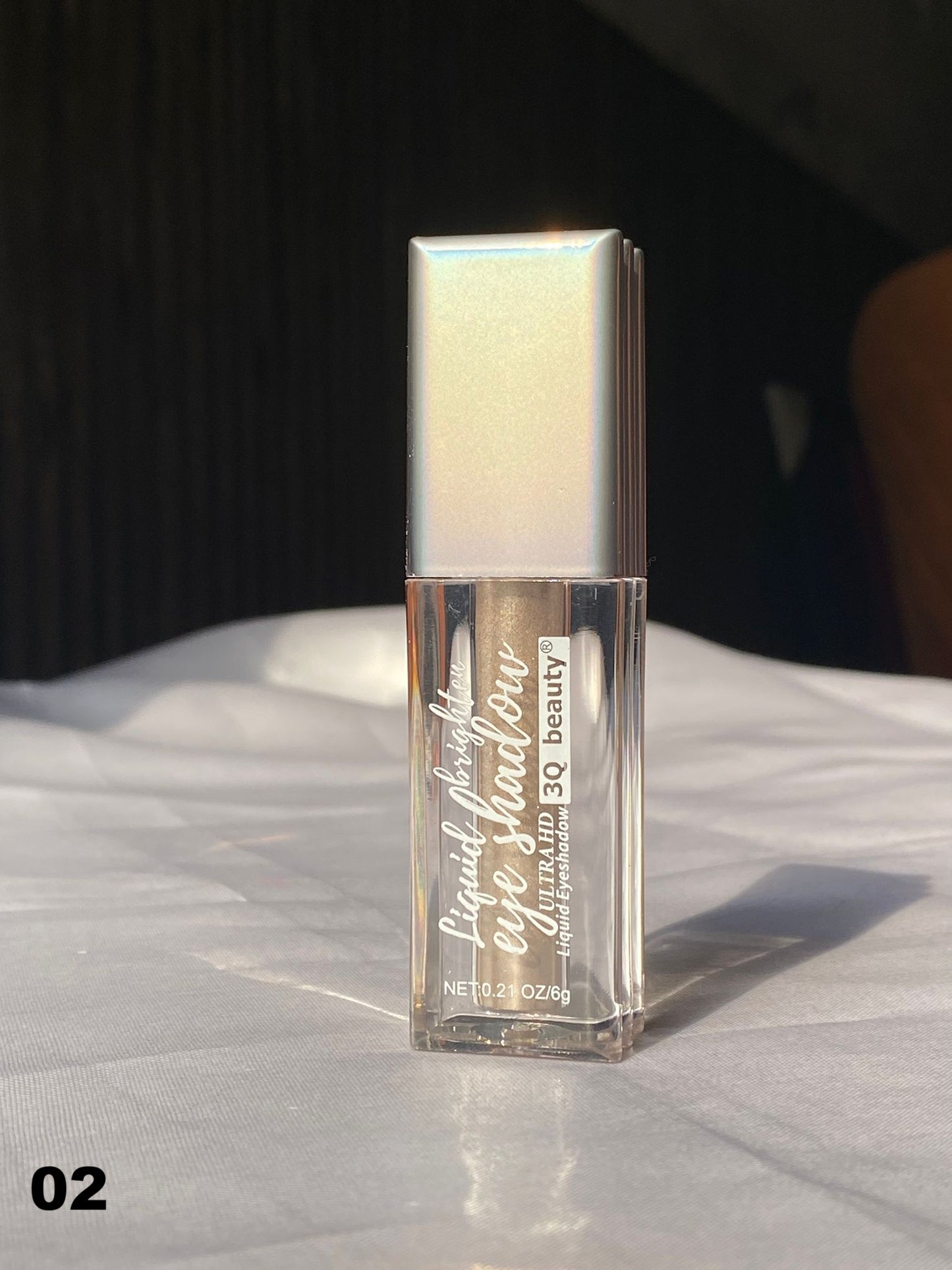Beauty- Liquid Eyeshadow