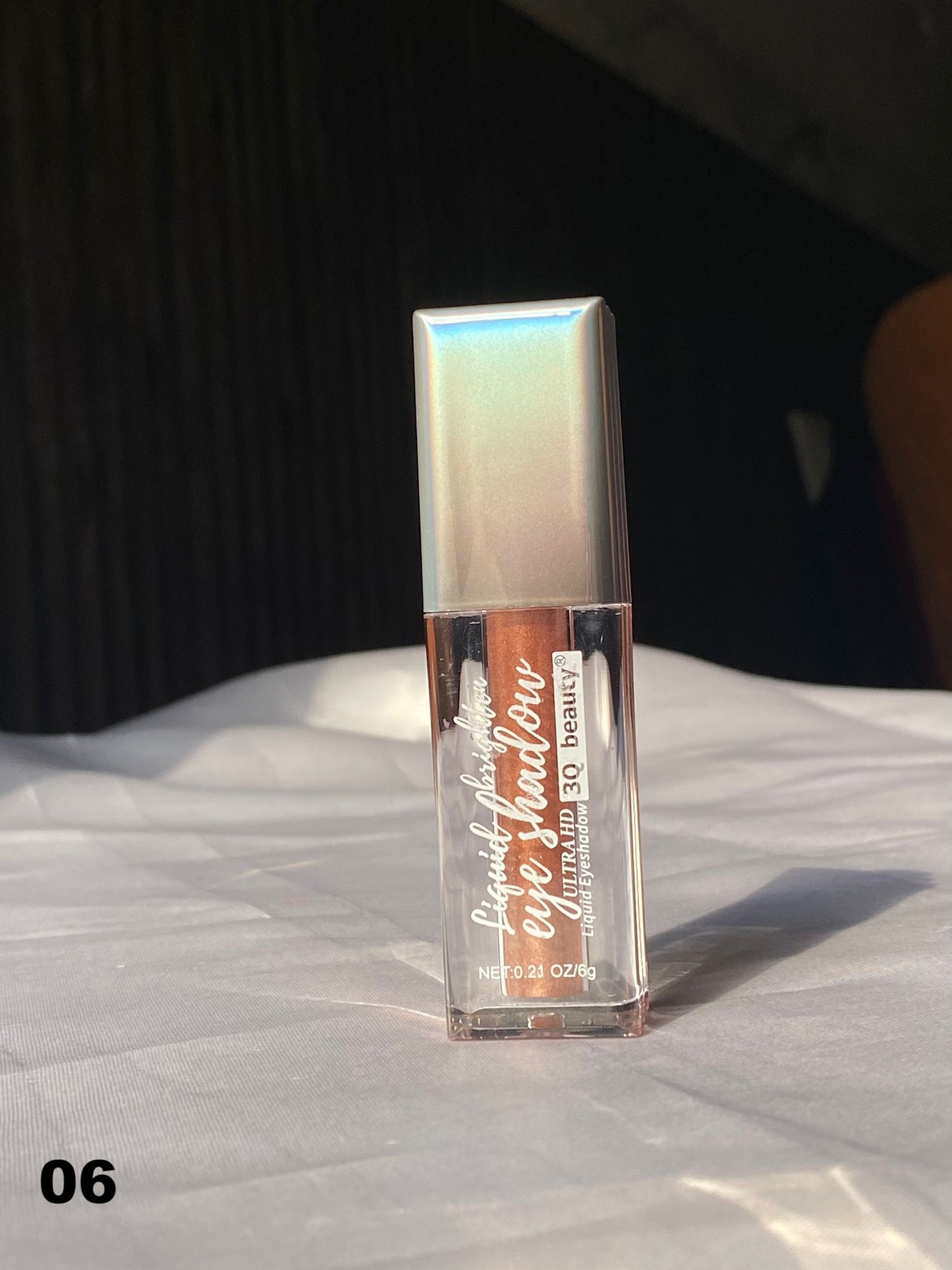 Beauty- Liquid Eyeshadow