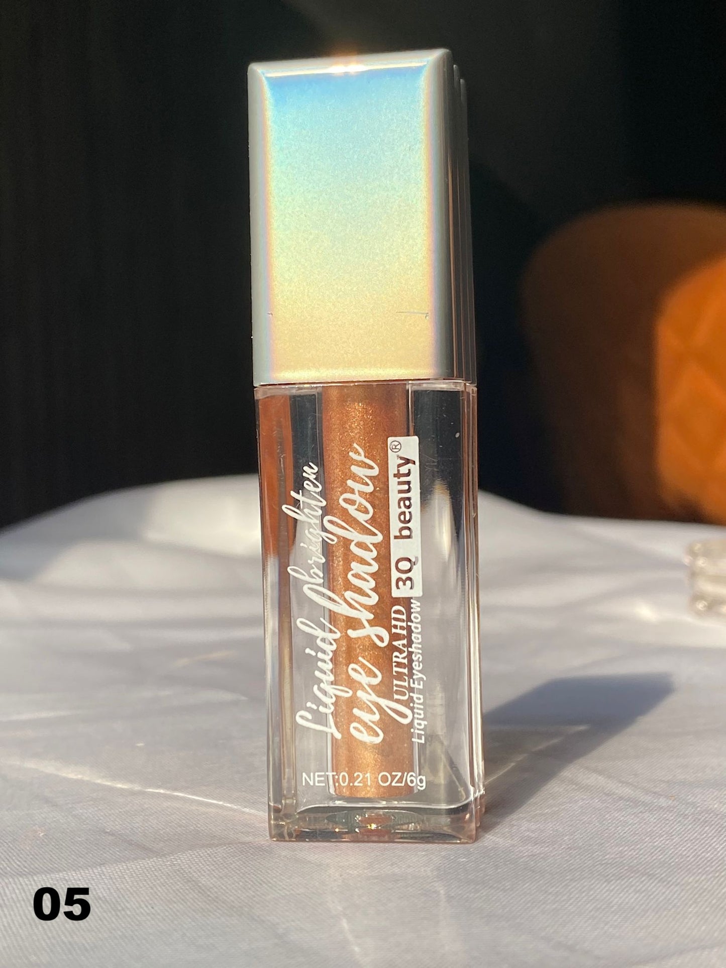 Beauty- Liquid Eyeshadow