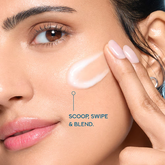 Ponds Super Light Gel Oil-Free Moisturize With Hyaluronic Acid & Vitamin E