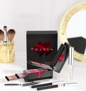 MINI MAKEUP KIT