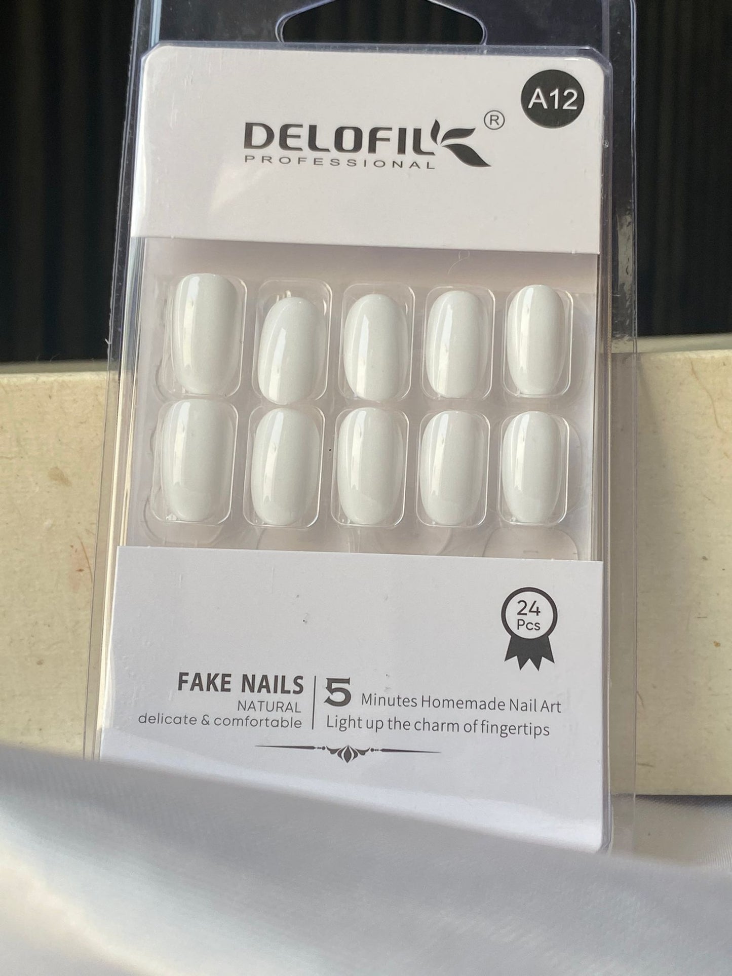 DELOFIL ARTIFICIAL NAILS 24PC