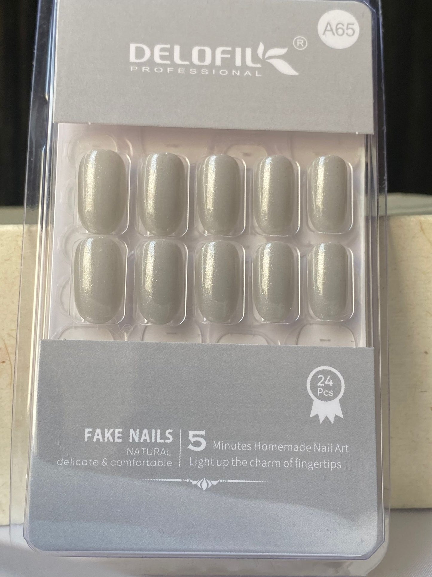 DELOFIL ARTIFICIAL NAILS 24PC