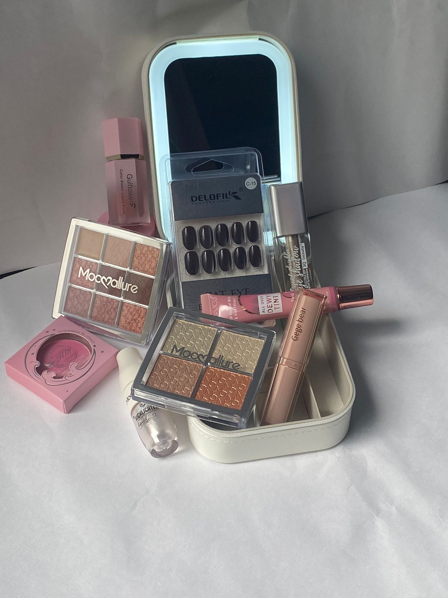 The Glow-Up Box – 10-in-1 Premium Makeup Gift - Hamper