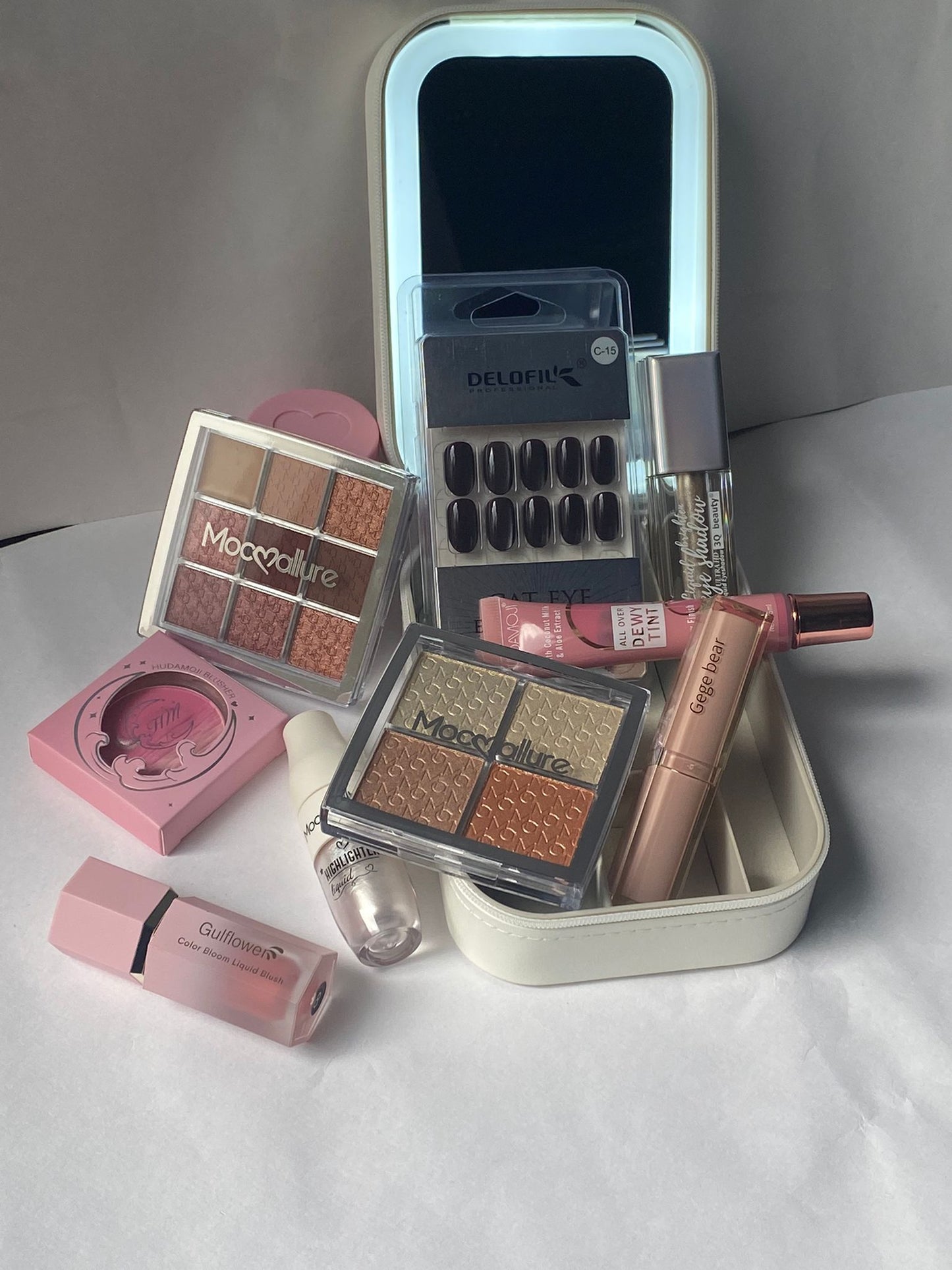 The Glow-Up Box – 10-in-1 Premium Makeup Gift - Hamper