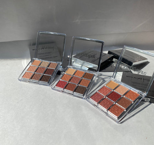 MOCO ALLURE BACKSTAGE - Professional Eye Palette