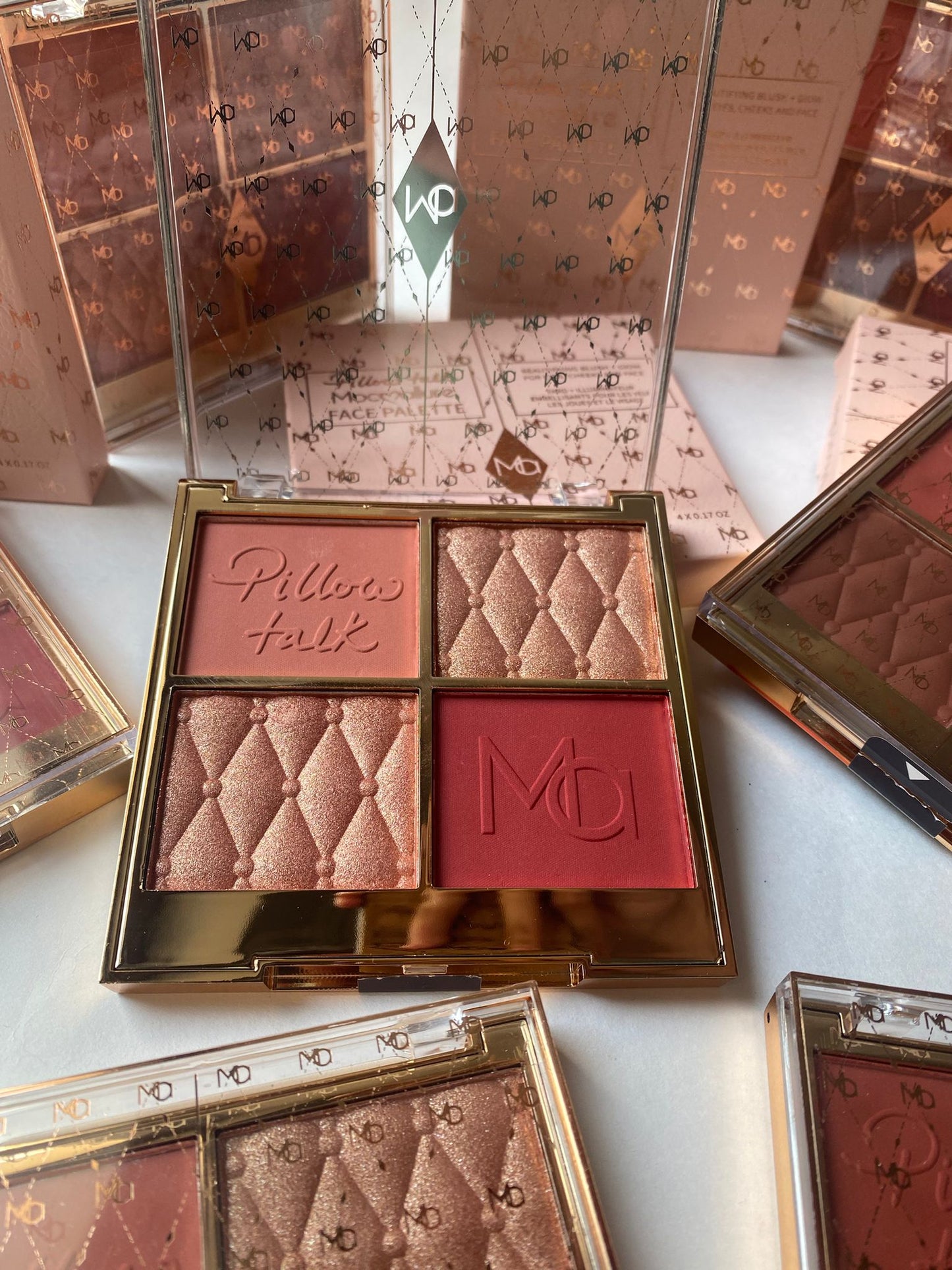 MOCALLURE Pillow talk Highlighter Blusher