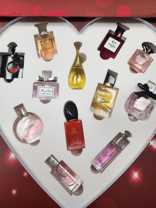 Fragrance Favorite Discovery Gift Set For Her elegant 12